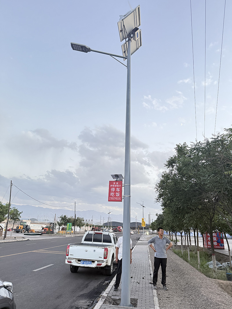 /uploads/image/2026/08/11/Hybrid Solar Street Light-1.jpg Hybrid Solar Street Light-1.jpg